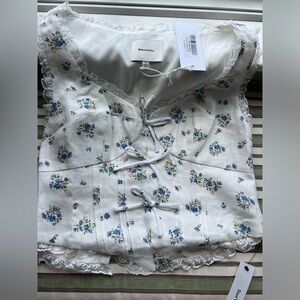 Never worn brand new (sold out) linen reformation top! Size 0
